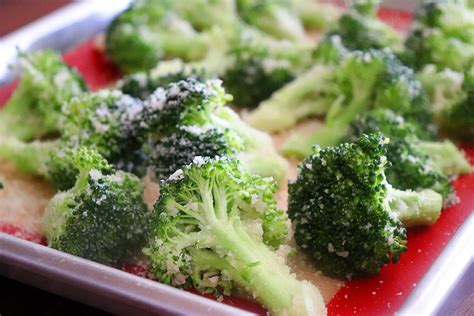 Vegan Parmesan Roasted Broccoli Recipe - Living Vegan