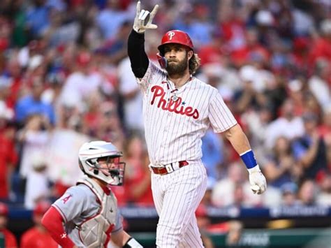 WATCH: "An incredible accomplishment," Bryce Harper slams 300th career ...