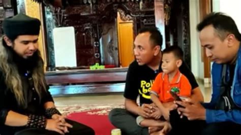 Purnomo Belajar Baik Silahturahmi Ke Gus Samsudin Youtube