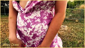 Wife Gets Her Tits Out XVIDEOS