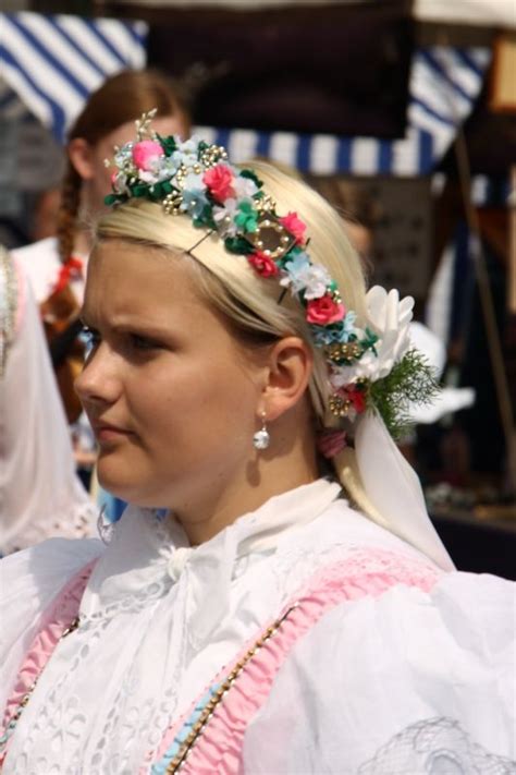 Hovoranský kroj Slovácký rok Kyjov Moravia Folk Costume Slovakia