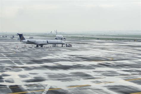 Chilango El Aeropuerto Tampoco Pudo Contra Las Lluvias Suspende