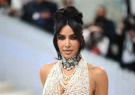 Met Gala 2023 Kim Kardashian W Kreacji Schiaparelli Uszytej Z 50