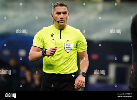 Milan Italie Th Apr Istvan Kovacs Referee During The Uefa