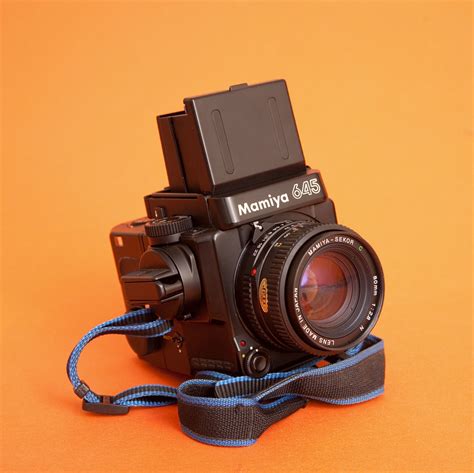 Contax 645 vs Mamiya 645 - Leica Blog (Matt Osborne)