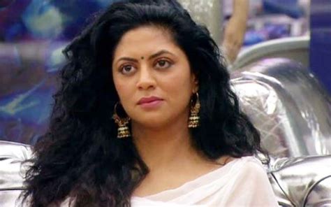 Bigg Boss Kavita Kaushik Refuses To Explain Her Walk Out Post Fight