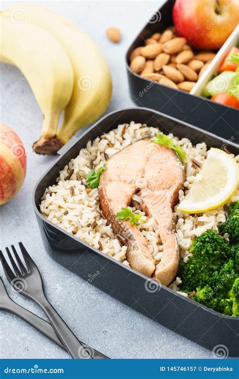 Caixas Saud Veis E Nutritivos Do Almo O Ou Do Petisco Alimento