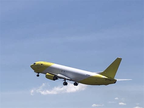 Mistral Air adds another 737-400F, will flights reflect Amazon ...