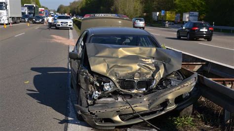 Fotos Sinsheim Nach Einem Schweren Unfall Auf Der A Mit Zwei