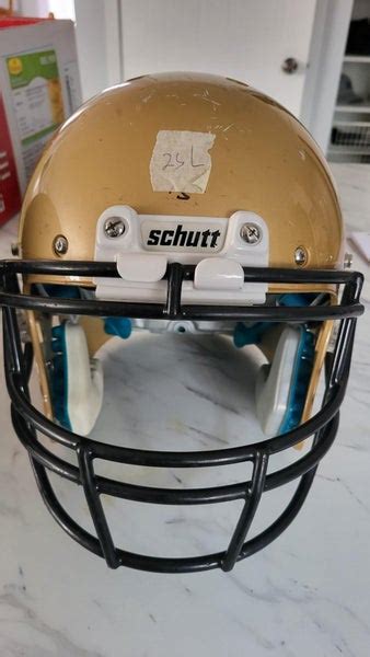 Adult Used Large Schutt Air Xp Pro Helmet Sidelineswap