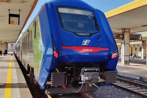 Hitachi Rail S Blue Train Has Entered Into Operation In Sicily