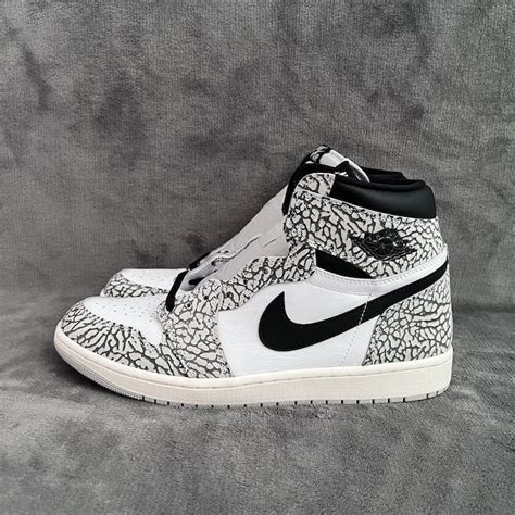 Jordan Brand 2023 Nike Air Jordan 1 Retro High OG - White Cement | Grailed