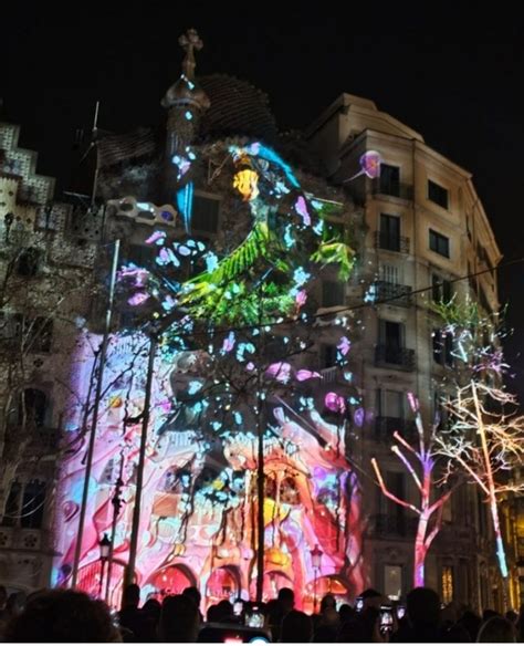 Casa Batlló Transforma Barcelona con el Deslumbrante Mapping