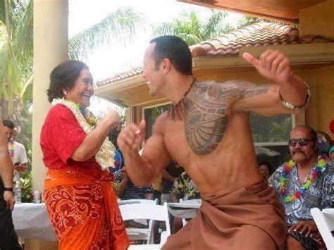 Samoan Dance Of Love Samoan Tattoo The Rock Dwayne Johnson Rock