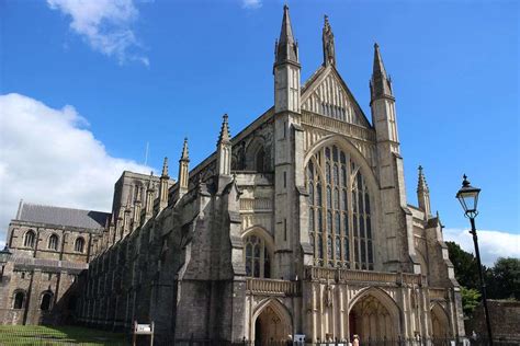 Top 10 Amazing Facts About The Winchester Cathedral Discover Walks Blog