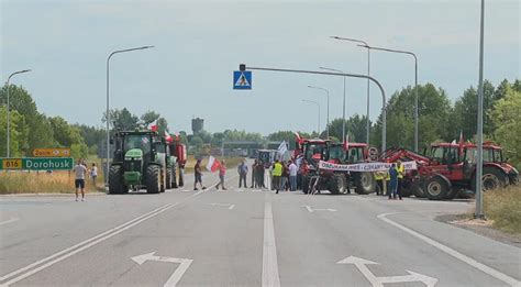 Dorohusk Protest rolników w Dorohusku Kierowcy muszą czekać 20 godzin