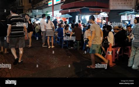 Tourist Night Yaowarat Road Chinatown Bangkok Thailand Stock Photo Alamy