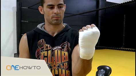 How To Wrap Hands For Boxing Properly Step By Step Youtube