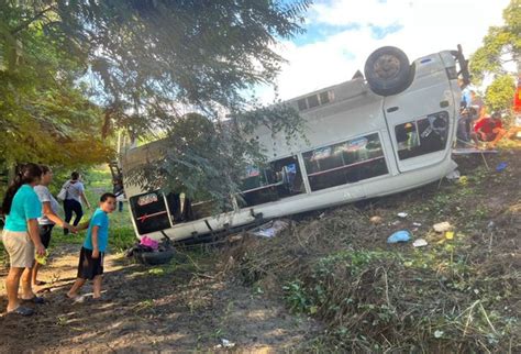 Una Veintena De Heridos En Volcamiento De Bus En El Occidente De