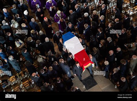 Pool Eliot Blondet Maxppp France Paris The Coffin Of The