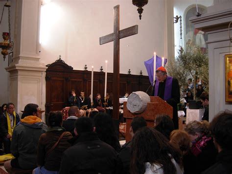 Via Crucis Diocesana Dei Giovani Con Il Patriarca Chirignago