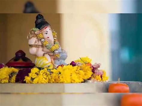 Ganesh Chaturthi 2021 गणपति बप्‍पा को भूलकर भी न चढ़ाएं ये फूल वरना