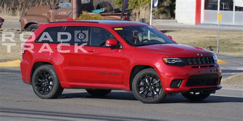 Hellcat-Powered Jeep Grand Cherokee Trackhawk Spied, Including Engine Shots