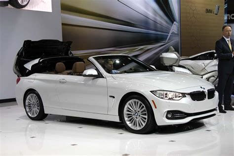 BMW 4-Series Cabriolet – top folding | TheDetroitBureau.com