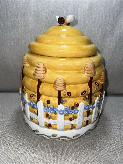 Vintage Deb Strain Ceramic Honey Bee Hive Beehive Cookie Jar Beekeeper