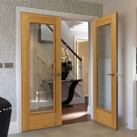 JB Kind Internal Oak Fully Finished Medina 1L Diamond Cut Clear Glass