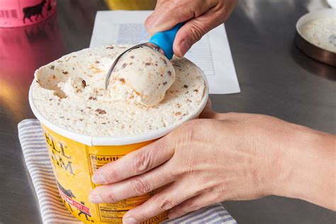 The 5 Best Ice Cream Scoops Tested And Reviewed