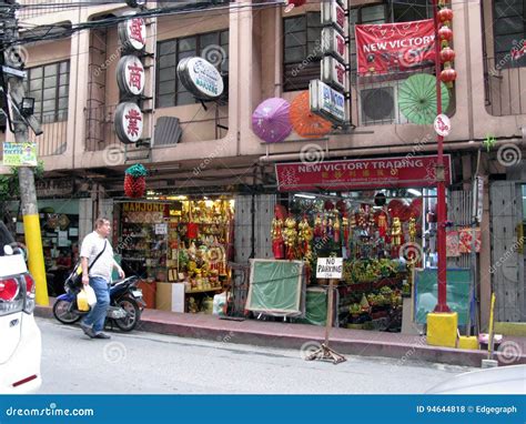 Binondo, Manila, Philippines - The New Binondo Chinatown Arch, Southern ...