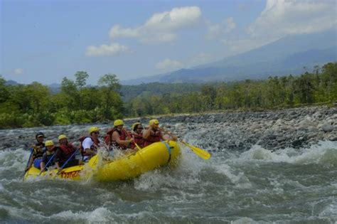 Reventazon River Rafting Class II-III - San Jose, Costa Rica | Anywhere