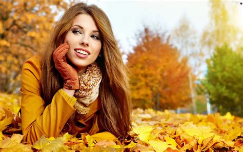 Leaf Women Autumn Beautiful Views Wallpapers 2880x1800