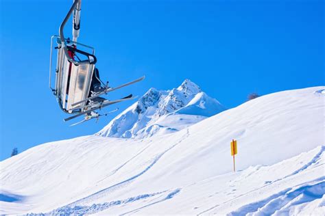 Skifahren Auf Dem Gletscher Ist Ein Einmaliges Erlebnis