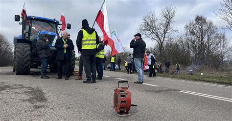 Rolnicy Nie Schodz Z Barykad I B D Strajkowa Do Skutku Apeluj Do