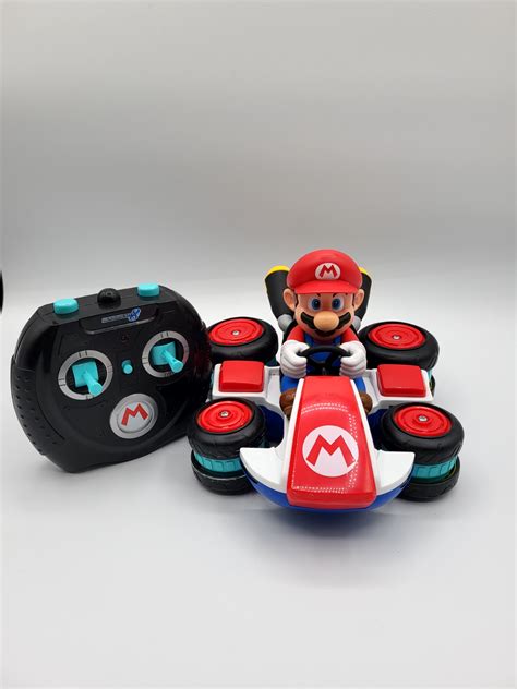 Super Mario Nintendo Kart Jakks Pacific Race Car Racer Remote Control