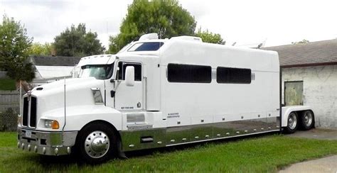 17 Best Images About Big Rigs Customs And Rvs On Pinterest