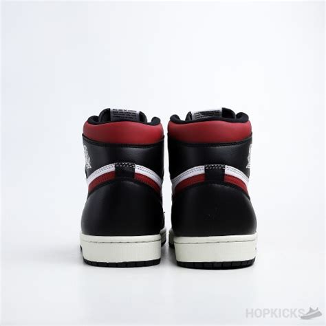 Air Jordan 1 Retro High Black Gym Red Dot Perfect