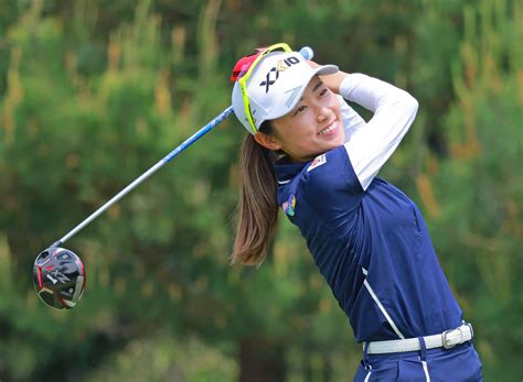 安田祐香「好き」な難コースを39勝の名キャディーと安全策で攻め3差3位浮上 Golf報知