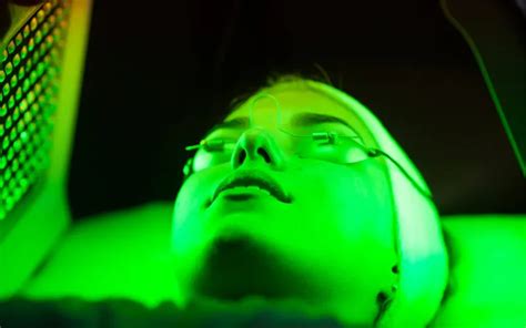 green light therapy illuminate  skincare wellness