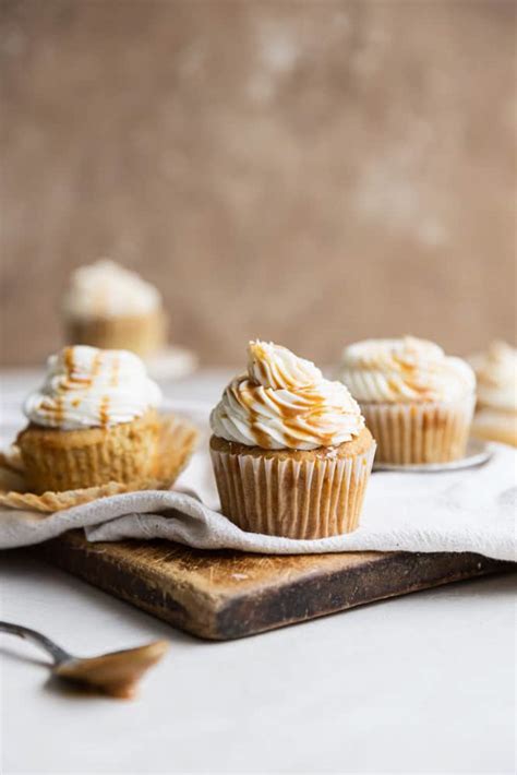 Simple Homemade White Chocolate Glaze Frosting And Fettuccine