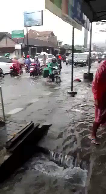 Ig Merapi Uncover On Twitter Yang Mau Bepergian Ke Jogja Jangan