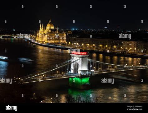 Chain bridge, Budapest Stock Photo - Alamy