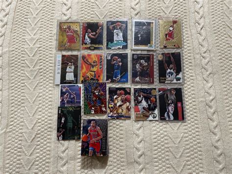 COLLECTIBLE BASKETBALL CARDS | EstateSales.org