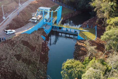 Obra De R Milh Es Amplia Capta O De Gua Em Cascavel Ag Ncia