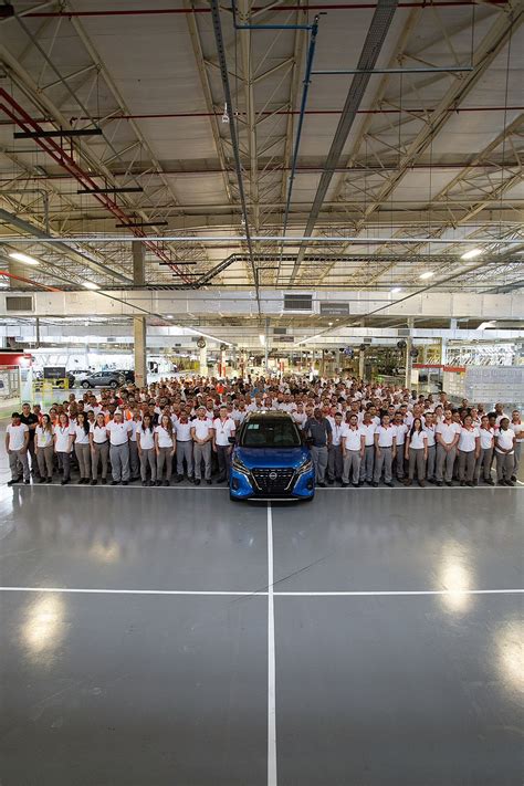 Nissan Celebra El Hito De Veh Culos Producidos En El Complejo