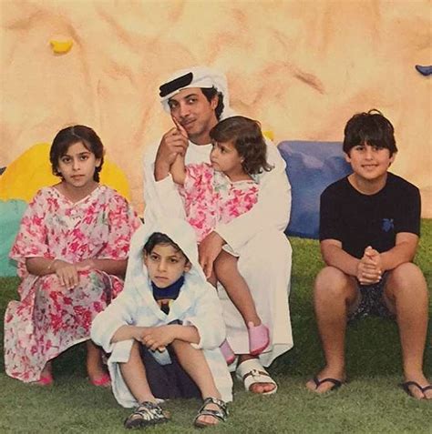 Mansour Bin Zayed Bin Sultan Al Nahyan Con Sus Hijos Fatma Hamdan Lateefa Y Mohammed 0406