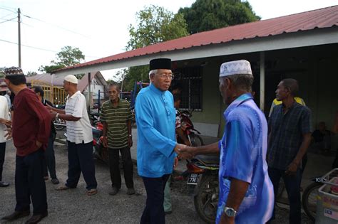 Getaran Semasa Polis Tahan Seorang Penjawat Awam Disyaki Curi