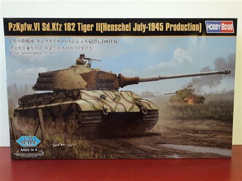 Hobby Boss 84533 PzKpfw VI SD Kfz 182 Tiger II Henschel July 1945